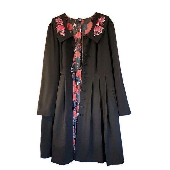 Torrid Disney Minnie Mouse black buttoning embroidered Lined dress size 2 - Picture 7 of 10